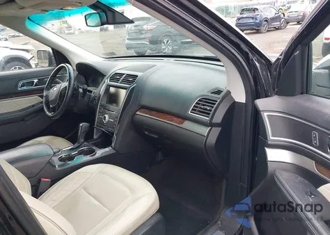 2016 Ford Explorer Platinum z USA, uszkodzony, nr VIN 1FM5K8HT3GGB38741